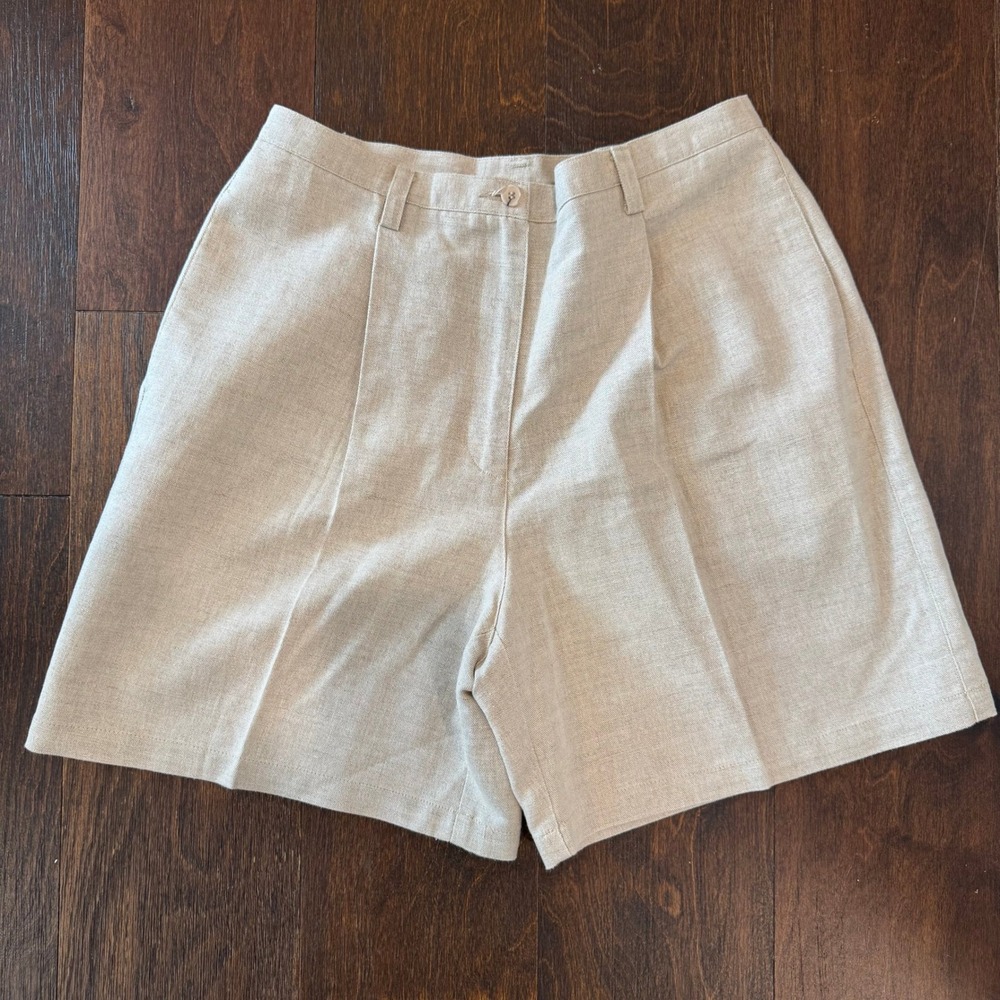 Liz Claiborne Sport‎ Women's Linen Cotton Blend Pleated Shorts Size 12 Beige